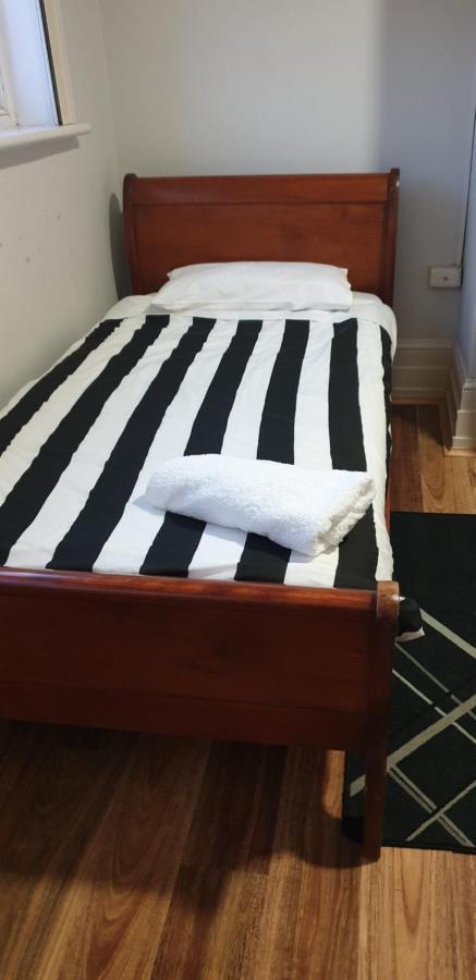The Eastern Hotel Accommodation (Adults Only) Ballarat Bagian luar foto