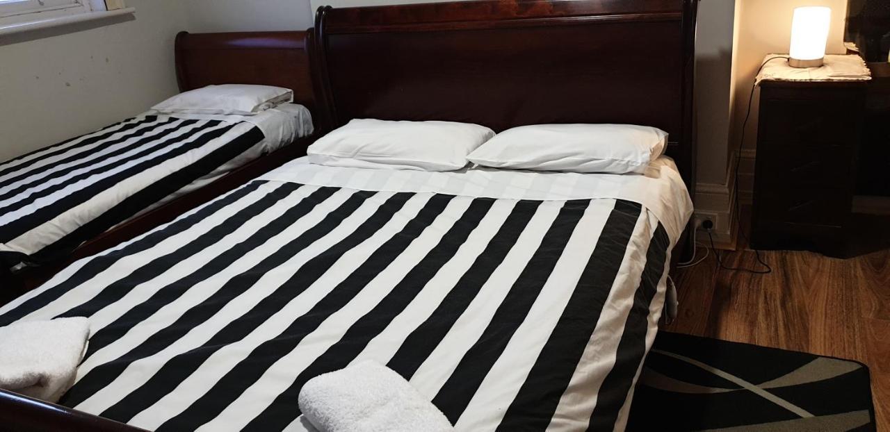 The Eastern Hotel Accommodation (Adults Only) Ballarat Bagian luar foto